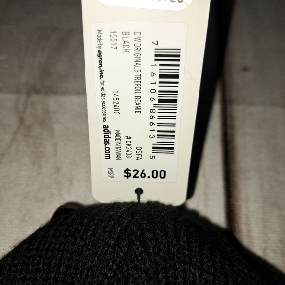 Adidas Trefoil Beanie Black Womens Fit - Picture 3 of 5